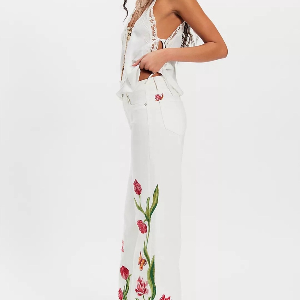 Free People White Wide-Leg Jeans with Red Floral Embroidery - Picture 3 of 5